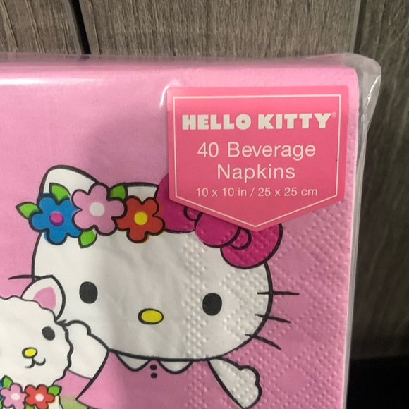 Sanrio Hello Kitty Baby Lamb Pink Spring Set of 40 Beverage Napkins New Package - Picture 2 of 10